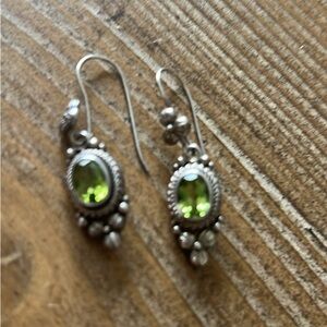 Vintage Suarti BA 925 Sterling Silver & Peridot Balinese Drop Earrings